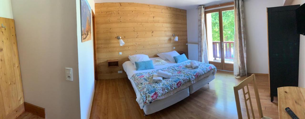 Bed and Breakfast L'Escale En Ubaye Saint-Pons  Экстерьер фото