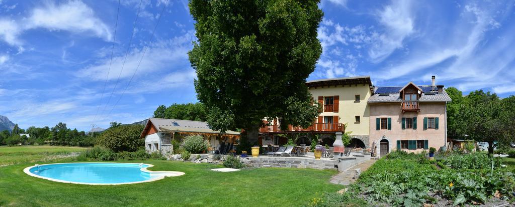Bed and Breakfast L'Escale En Ubaye Saint-Pons  Экстерьер фото