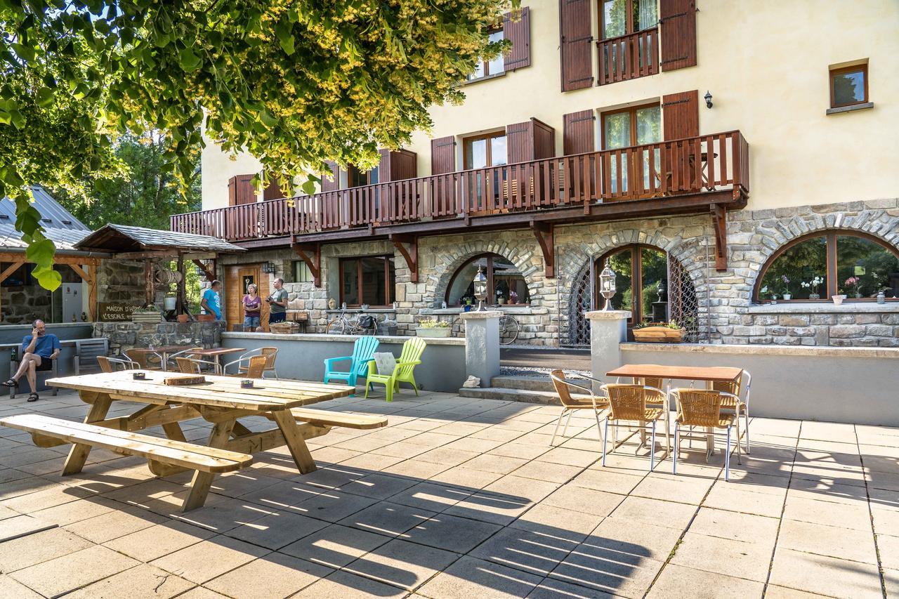 Bed and Breakfast L'Escale En Ubaye Saint-Pons  Экстерьер фото
